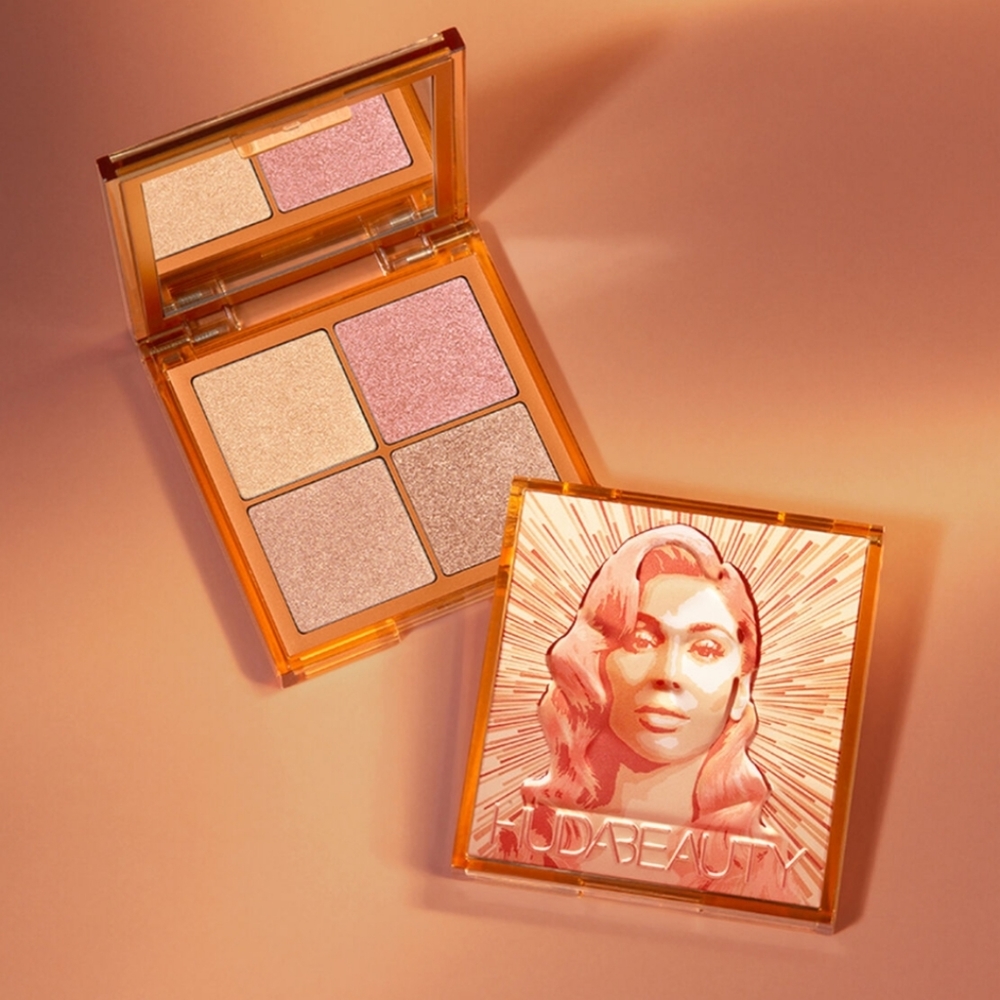 Huda Beauty  Glow Obsessions Highlighter bronzing Face Palette